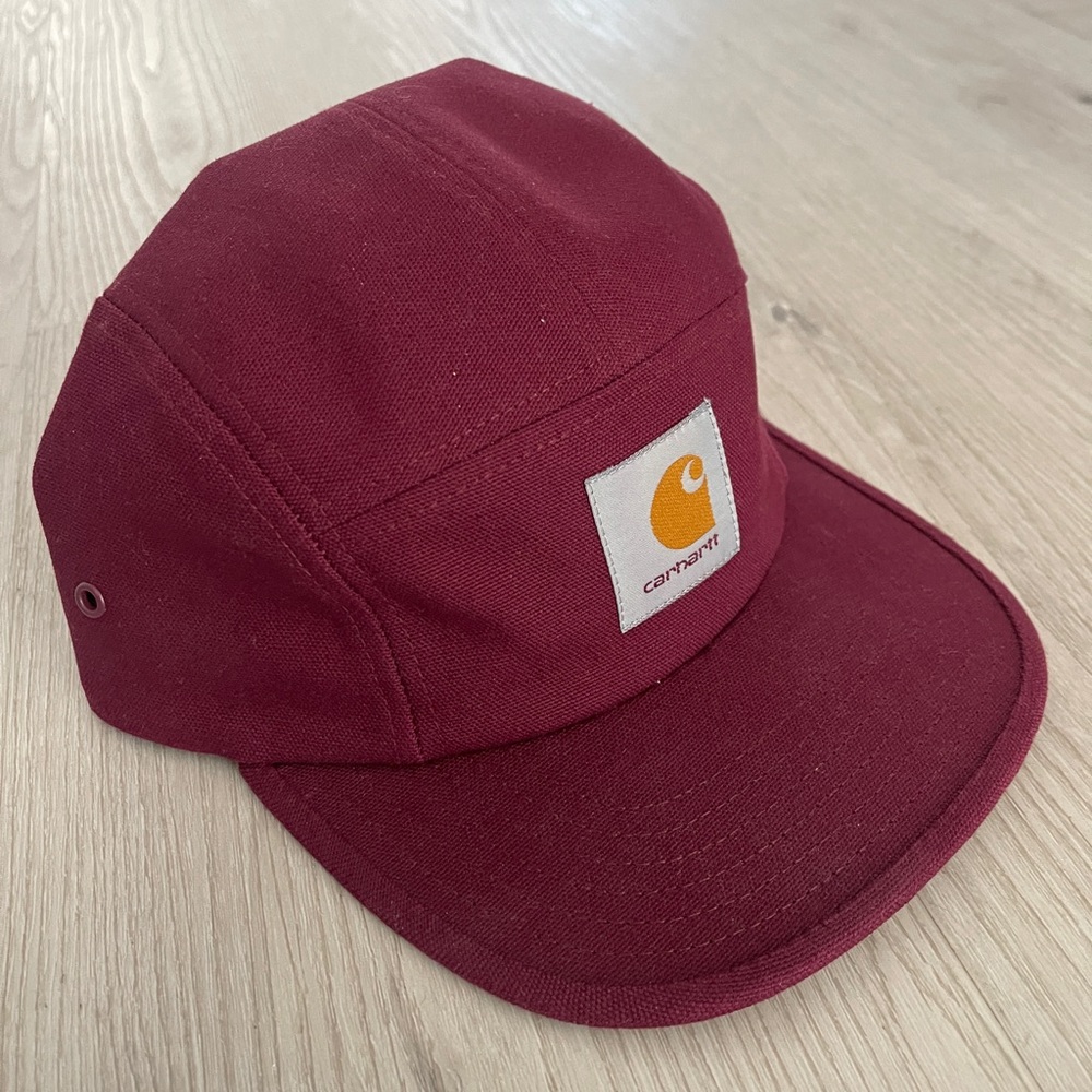 Carhartt Work in Progress Men’s hat. Worn once. Great condition. Rare color
